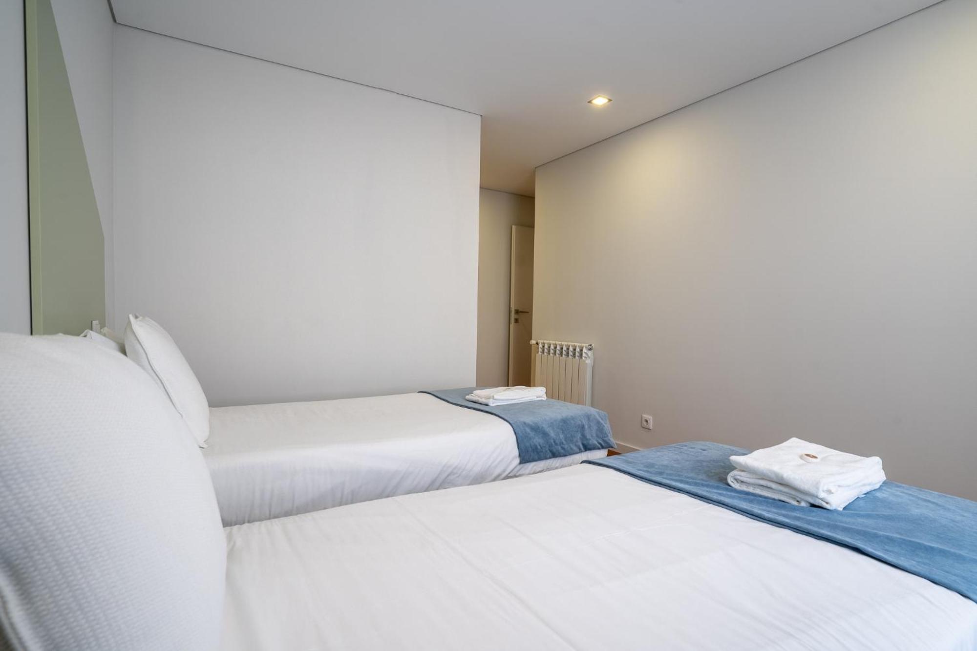 Porto & Douro Vista Apartments By Inviting Valbom  Exterior photo